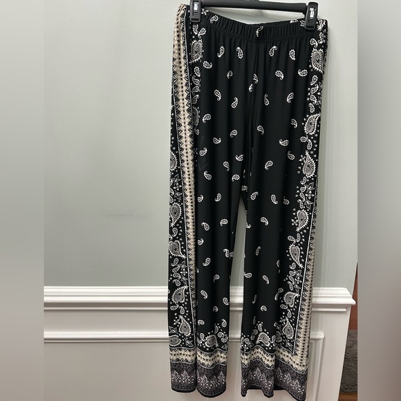 Belle by Kim Gravel Pants - Belle by Kim Gravel Black and White Paisley Wide Leg Pants